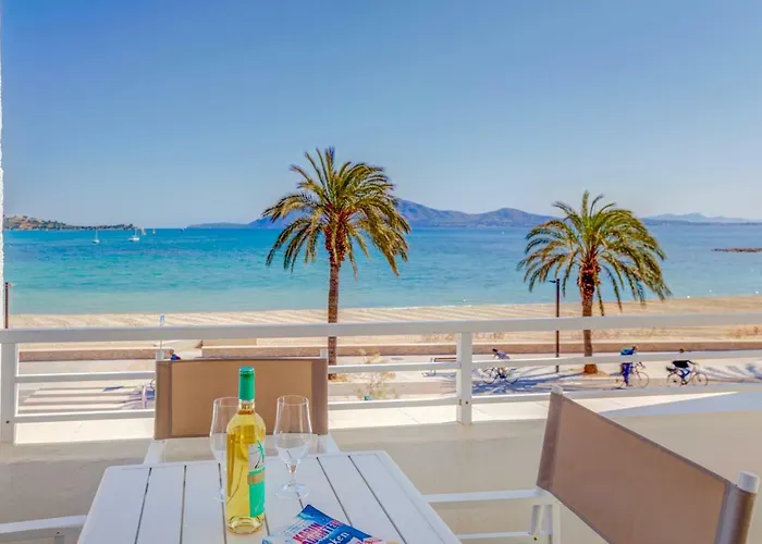 Beachfront Apartment Sivella By Sealand Villas